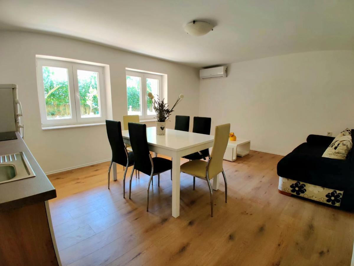 Apartment Roko Zadar
